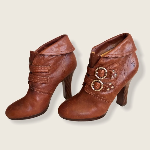 Frye Matilda 2-Strap Heeled Leather Ankle Booties - Picture 2 of 12